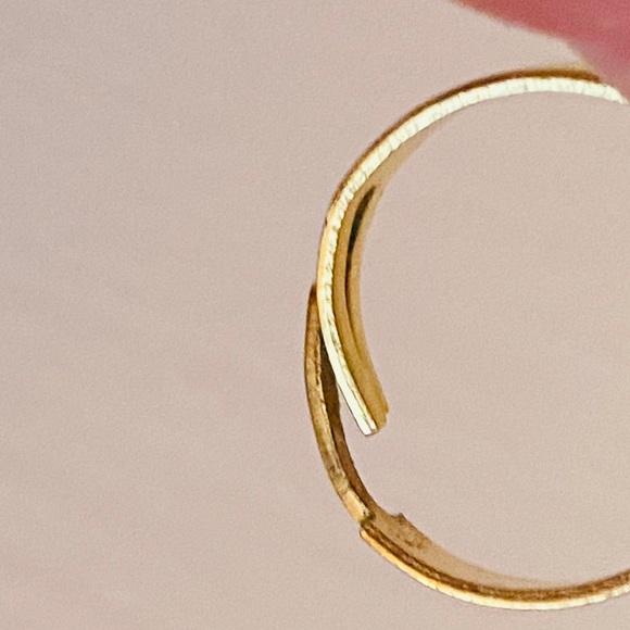 Agatha Paris💫 Starburst Gold Adjustable Ring - Picture 15 of 16